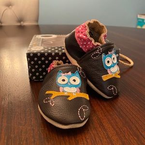 Rose et Chocolat baby moccasins